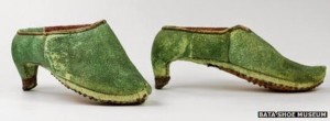 стари персийски обувки